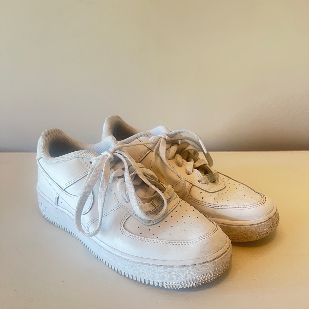 FINAL PRICE EUC Nike Air Force 1 Triple White Leather Sneaker